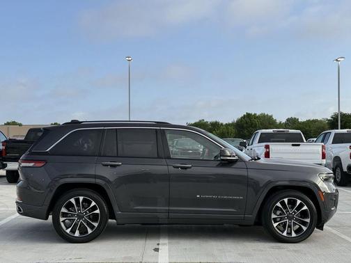 2023 Jeep Grand Cherokee Overland
