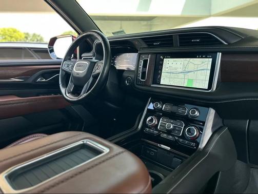 2023 GMC Yukon XL Denali Ultimate