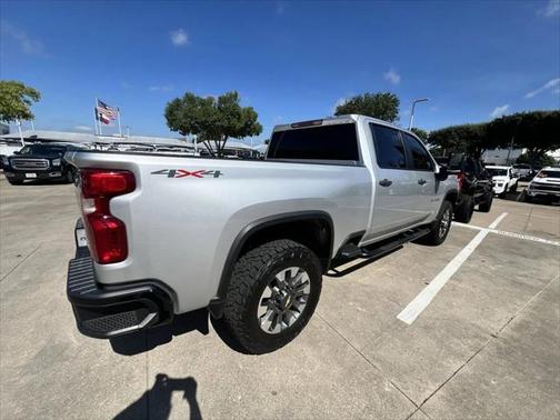 2022 Chevrolet Silverado 2500 Custom