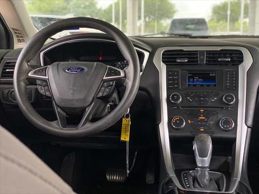 2016 Ford Fusion S