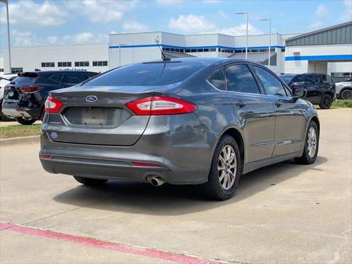 2016 Ford Fusion S