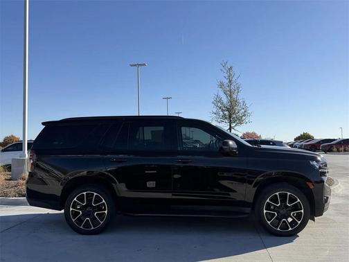 2023 Chevrolet Tahoe 4WD RST