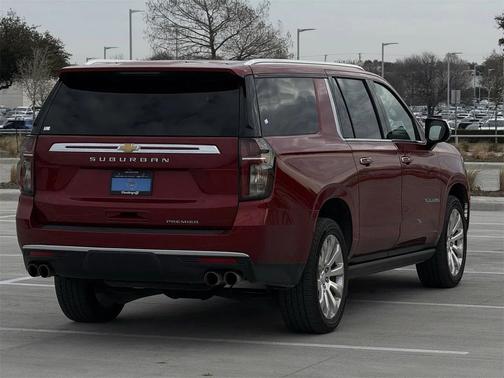 2023 Chevrolet Suburban Premier