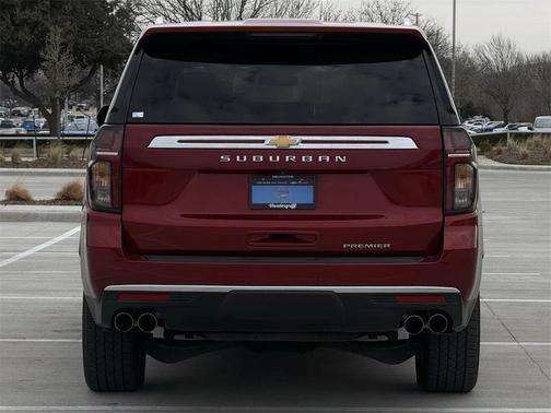 2023 Chevrolet Suburban Premier
