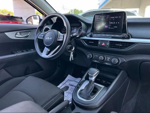 2023 Kia Forte LXS