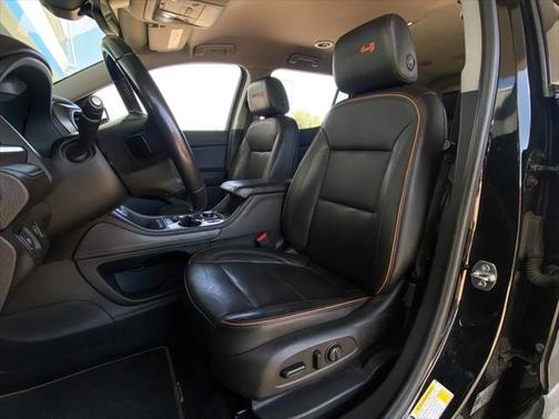 2020 GMC Acadia AWD AT4