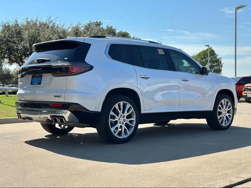 2024 GMC Acadia Denali