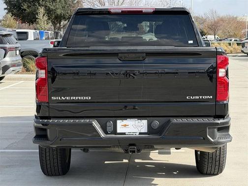 2024 Chevrolet Silverado 1500 Custom