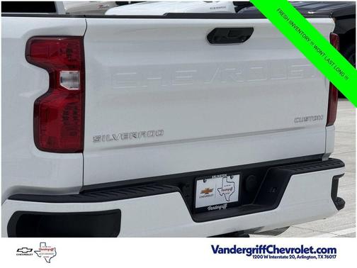 Summit White 2026 Chevrolet Silverado 1500 Custom