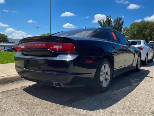 2014 Dodge Charger SE