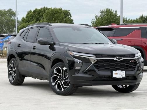 Mosaic Black Metallic 2026 Chevrolet Trax FWD 2RS