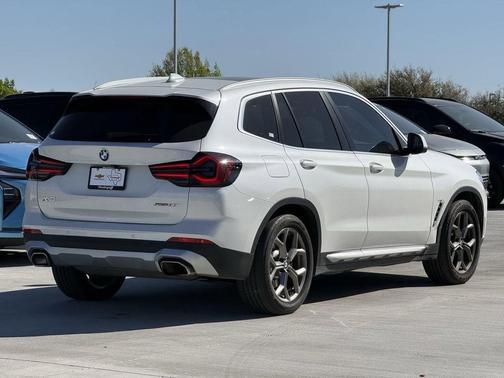 Mineral White Metallic 2022 BMW X3 sDrive30i