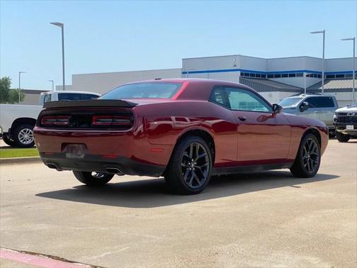 2022 Dodge Challenger SXT