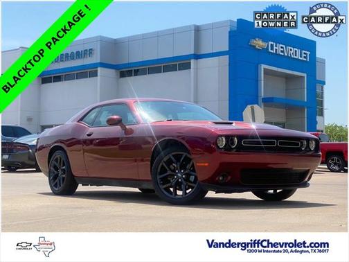 2022 Dodge Challenger SXT
