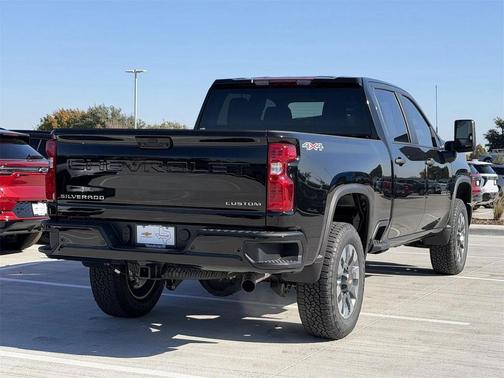 2026 Chevrolet Silverado 2500 Custom