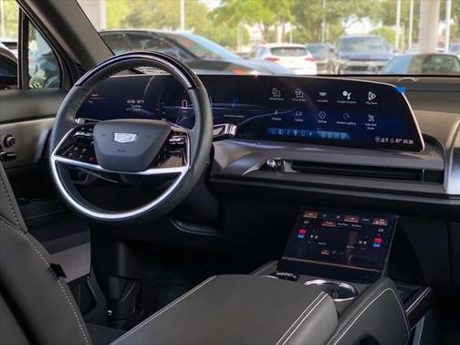 2026 Cadillac VISTIQ Sport