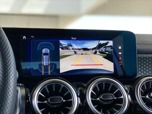2024 Mercedes-Benz EQB 300 4MATIC