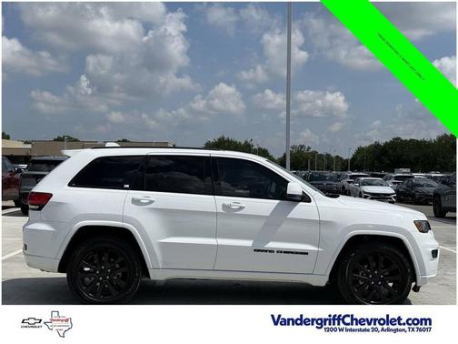 Bright White Clearcoat 2019 Jeep Grand Cherokee Altitude