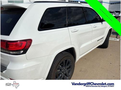 White 2019 Jeep Grand Cherokee Altitude