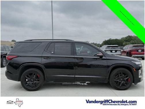 Mosaic Black Metallic 2023 Chevrolet Traverse Premier