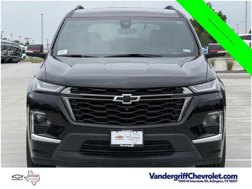 Mosaic Black Metallic 2023 Chevrolet Traverse Premier
