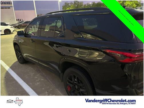 Mosaic Black Metallic 2023 Chevrolet Traverse Premier