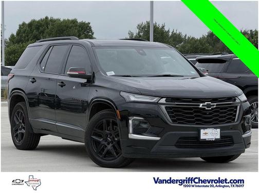 Mosaic Black Metallic 2023 Chevrolet Traverse Premier