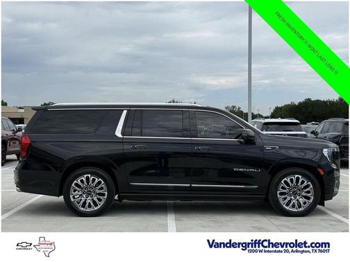 Onyx Black 2023 GMC Yukon XL Denali Ultimate
