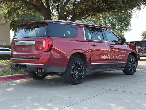 2023 GMC Yukon XL Denali