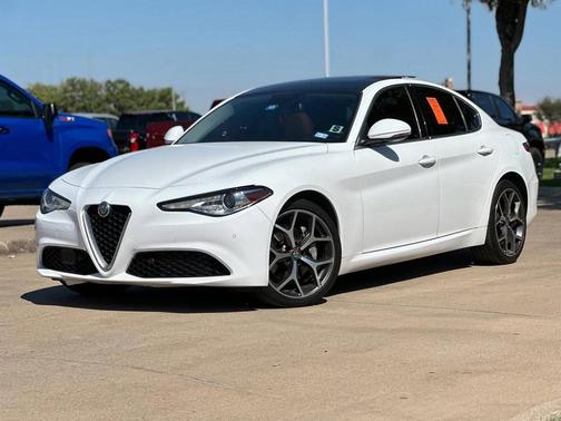 2019 Alfa Romeo Giulia Base