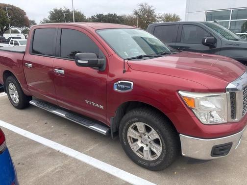 2017 Nissan Titan SV