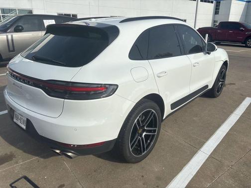 2020 Porsche Macan Macan