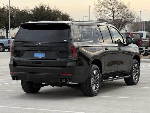 2025 Chevrolet Suburban 4WD Z71