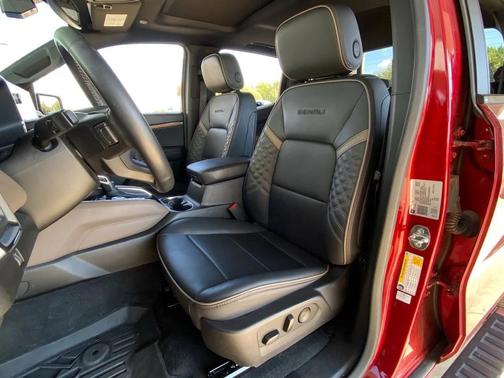 2023 GMC Canyon Denali