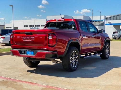 2023 GMC Canyon Denali