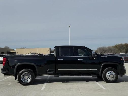 2026 Chevrolet Silverado 3500 High Country