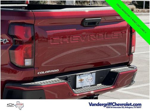 Radiant Red Tintcoat 2026 Chevrolet Colorado LT