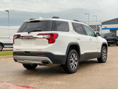 2023 GMC Acadia AWD SLT
