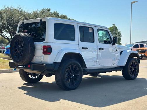 2022 Jeep Wrangler Unlimited 4xe Sahara