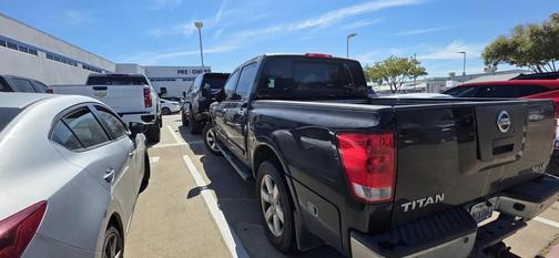 2009 Nissan Titan LE Crew Cab