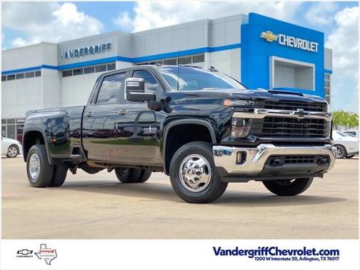 2025 Chevrolet Silverado 3500 LT
