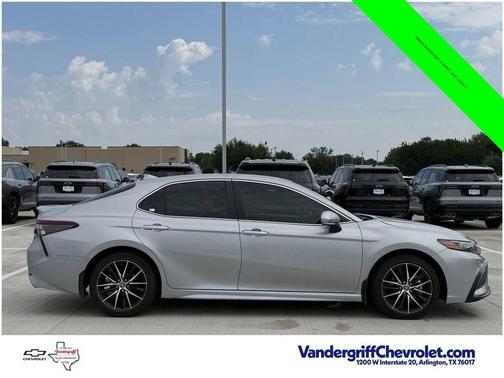 Celestial Silver Metallic 2024 Toyota Camry SE