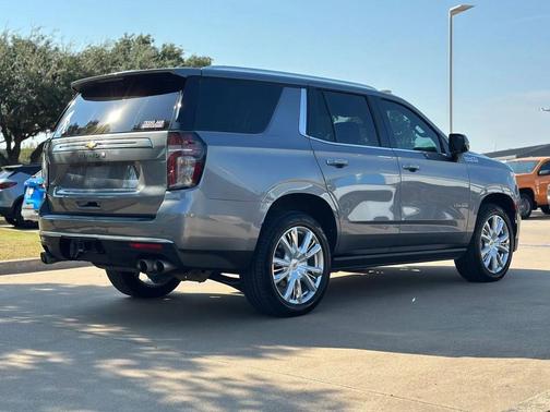 2022 Chevrolet Tahoe 4WD High Country
