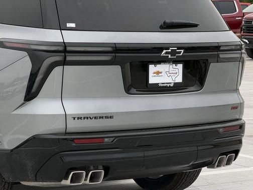 Sterling Gray Metallic 2026 Chevrolet Traverse RS