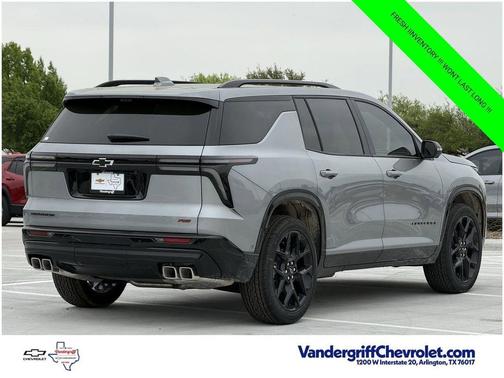 Sterling Gray Metallic 2026 Chevrolet Traverse RS