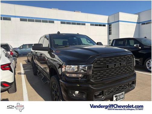 Diamond Black Crystal Pearlcoat 2022 RAM 2500 Lone Star Crew Cab 4x4 6'4' Box