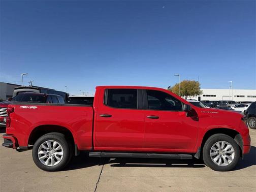2022 Chevrolet Silverado 1500 Custom