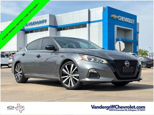 2021 Nissan Altima SR FWD