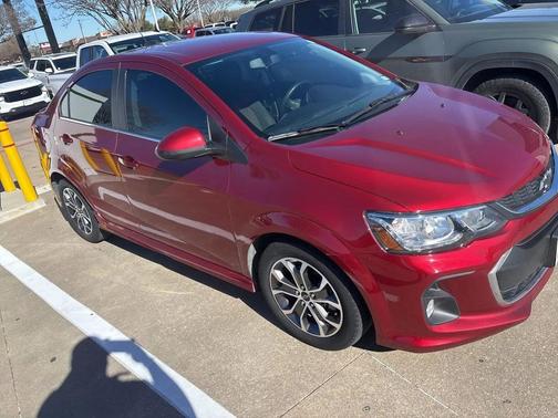 2020 Chevrolet Sonic FWD Sedan LT