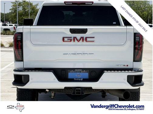 Summit White 2025 GMC Sierra 2500 AT4